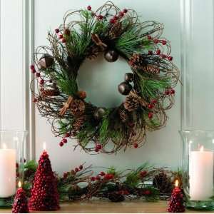  Tag Woodland Berry and Bell Wreath