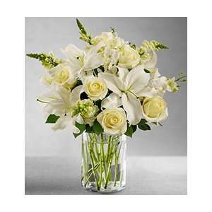 Classic All White Arrangement   Medium  Grocery & Gourmet 