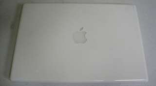 Apple Macbook MB062LL/A Core 2 Duo 2.16GHz 2GB 120GB  