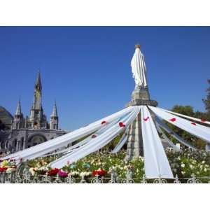  Basilique Notre Dame du Rosaire, Lourdes, Midi Pyrenees 