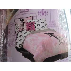  The Cece & Rocky Collection D Signed Twin Comforter 