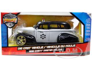   car of 1939 Chevrolet Master Deluxe Police die cast model car by