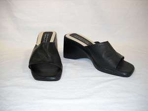 Italian Shoemakers 5005 Black 7.5M Leather Sandal Shoes  