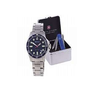 Wenger Watch Knife Gift Set   72328 16122  Sports 