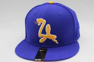 Nike TRUE Kobe Bryant Black Mamba 24 Lakers Team Color Snapback Hat 