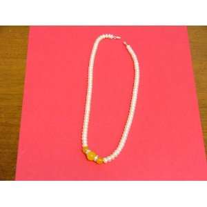  White Genuine Pearl Neck Lace with Yellow Agate