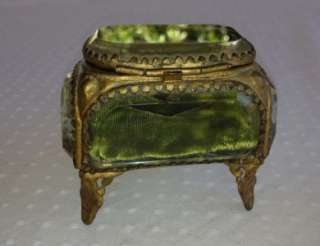 VINTAGE VICTORIAN ERA FOOTED JEWELRY THICK CASKET~BEVELLED GLASS 