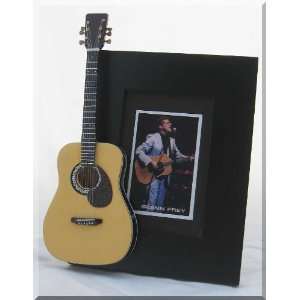  GLEN FRY Miniature Guitar Photo Frame Eagles Musical 