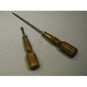  2 Vintage 1930 Winchester Wood Handled Screw Drivers 