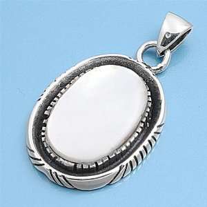  Sterling Silver And Mother of Pearl Stone Pendant   32mm 