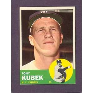  1963 Topps #20 Tony Kubek Yankees (Near Mint) *262364 