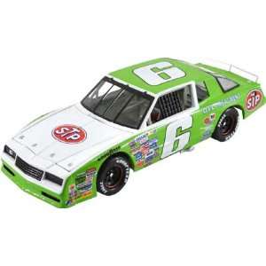  Richard Petty Lionel Nascar Collectables 2012 1986 STP 