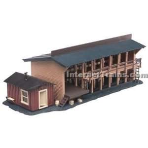  Atlas HO Scale Built Up Lumber Yard & Office Toys & Games