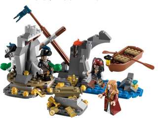 Lego Pirates of Caribbean 4181 Isla De Muerta 152p NIB  