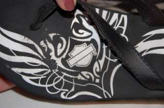 CUTE HARLEY DAVIDSON Womens black flip flops. Wedge heel about 2 