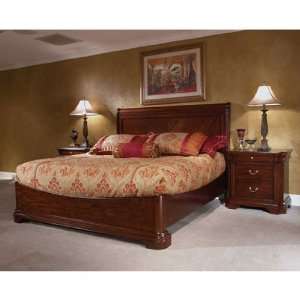 Chateau Calais Panel Bedroom Set (Queen) by Broyhill