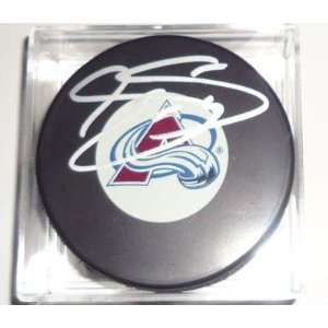 Signed Joe Sakic Puck   * * W COA 1A   Autographed NHL 