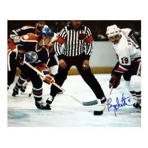 Bryan Trottier Islanders face off vs Gretzky 16X20  Sports 