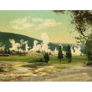   Poster   Military Post and giantess group Yellowstone Park 24 X 19