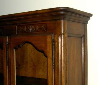 DREXEL HERITAGE China Curio Cabinet Breakfront Hutch  
