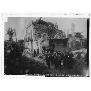   of Mount Etna May 1914    House at Linero destroyed