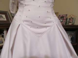 amour White Bridal Wedding Gown Sample Dress Size 8 $399 style no 