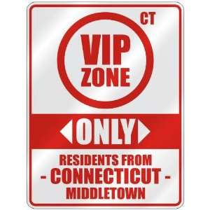   FROM MIDDLETOWN  PARKING SIGN USA CITY CONNECTICUT