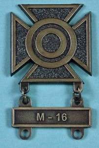 Army Sharpshooter Marksmanship Badge GI with M 16 Qualification 