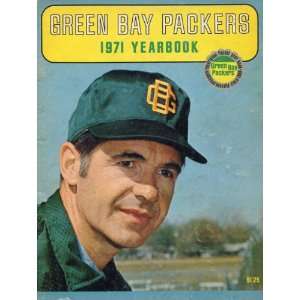 Green Bay Packers 1971 Football Yearbook  Sports 
