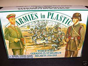 ARMIES IN PLASTIC 1/32 WWI GERMANS IN STAHLHELM HELMETS  