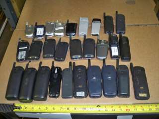 Lot of 28 Older Sprint Cell phones Nokia Samsung Sanyo  