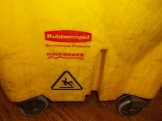 Rubbermaid Commercial Wave Brake Mop Cleaning Bucket & Ringer  