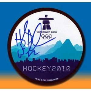  HAYLEY WICKENHEISER 2010 Olympic Hockey SIGNED PUCK 