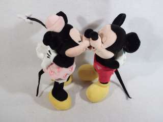   set of 2 kissing Mickey & Minnie Mouse 8 plush dolls toys  