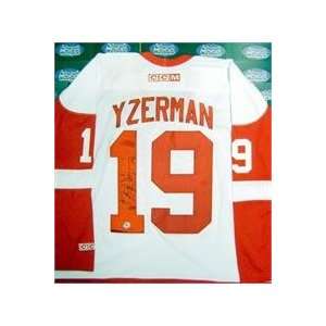 Steve Yzerman autographed Detroit Red Wings Hockey Jersey 