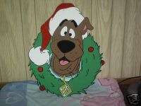 SCOOBY DOO IN A CHRISTMAS WREATH YARD LAWN DECORATION  