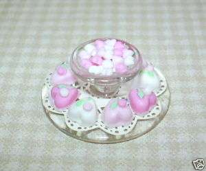 Lolas Hearts Cake/Candy Plate #2 DOLLHOUSE Miniatures  