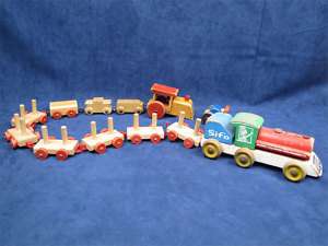 12 Vintage Wooden Toy Train Cars Parts Locomotive Sifo  