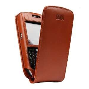  Sena 213102 Tan MagnetFlipper Case for BlackBerry Curve 