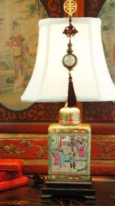 22K Gold Rose Medallion Chinese Porcelain Table Lamp  