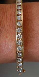 14k Yellow Gold Bangle Bracelet With 15 Diamonds 2.85ct  