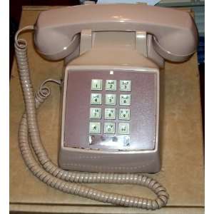  Comdial 2500 Vintage Beige Telephone Single Line 