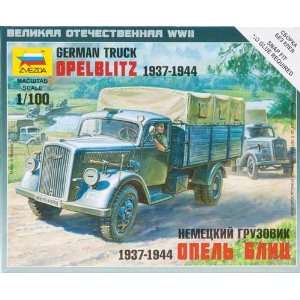   German Opel Blitz Truck 1937 44 (Snap Kit) 1/100 Zvezda Toys & Games