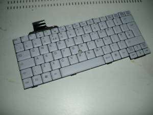 FUJITSU CP184736 02 LIFEBOOK S7020 S7020D UK KEYBOARD *  