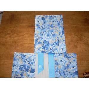  COUNTRY BLUES PADDED FLORAL FABRIC BOOK COVER [Mass Market 