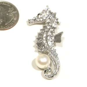   Pearl Sea Horse Design Silver Plated Brooch Pin / Pendant Jewelry