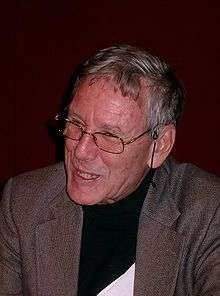 Amos Oz   Shopping enabled Wikipedia Page on 