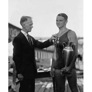  1925 photo D.C. Crain & Clarence Ross, 1st Natl Long Dis 