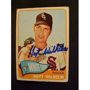 Hoyt Wilhelm Chicago White Sox #276 1965 Topps Autographed Baseball 