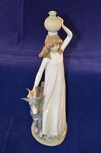 NAO by LLADRO FIGURINE  WATER FOR MY GOAT #408 MINT CONDITION  